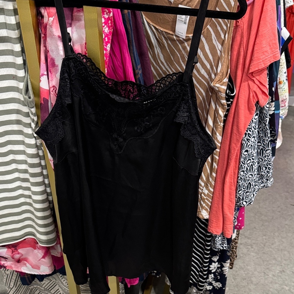 torrid Black Lace-Trim Camisole - Picture 1 of 1